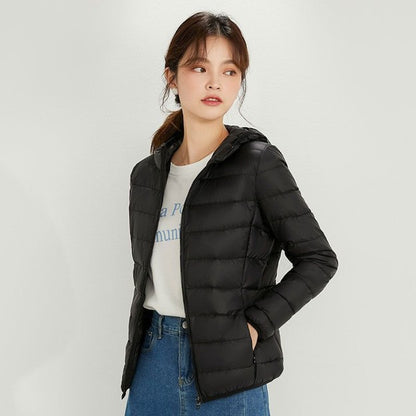 Autumn and winter new 90 velvet lightweight down jacket women's hooded short plus size lightweight thin white duck down fashion coat